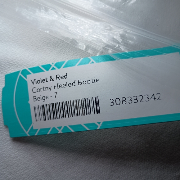 🩷 Violet & Red Animal Print Heeled Bootie Size 7M - Picture 10 of 10